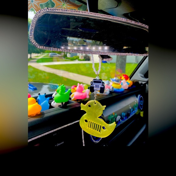 Handmade Resin Duck Jeep Rearview Mirror Charm- Keychain- Backpack - Purse Charm - Picture 4 of 9